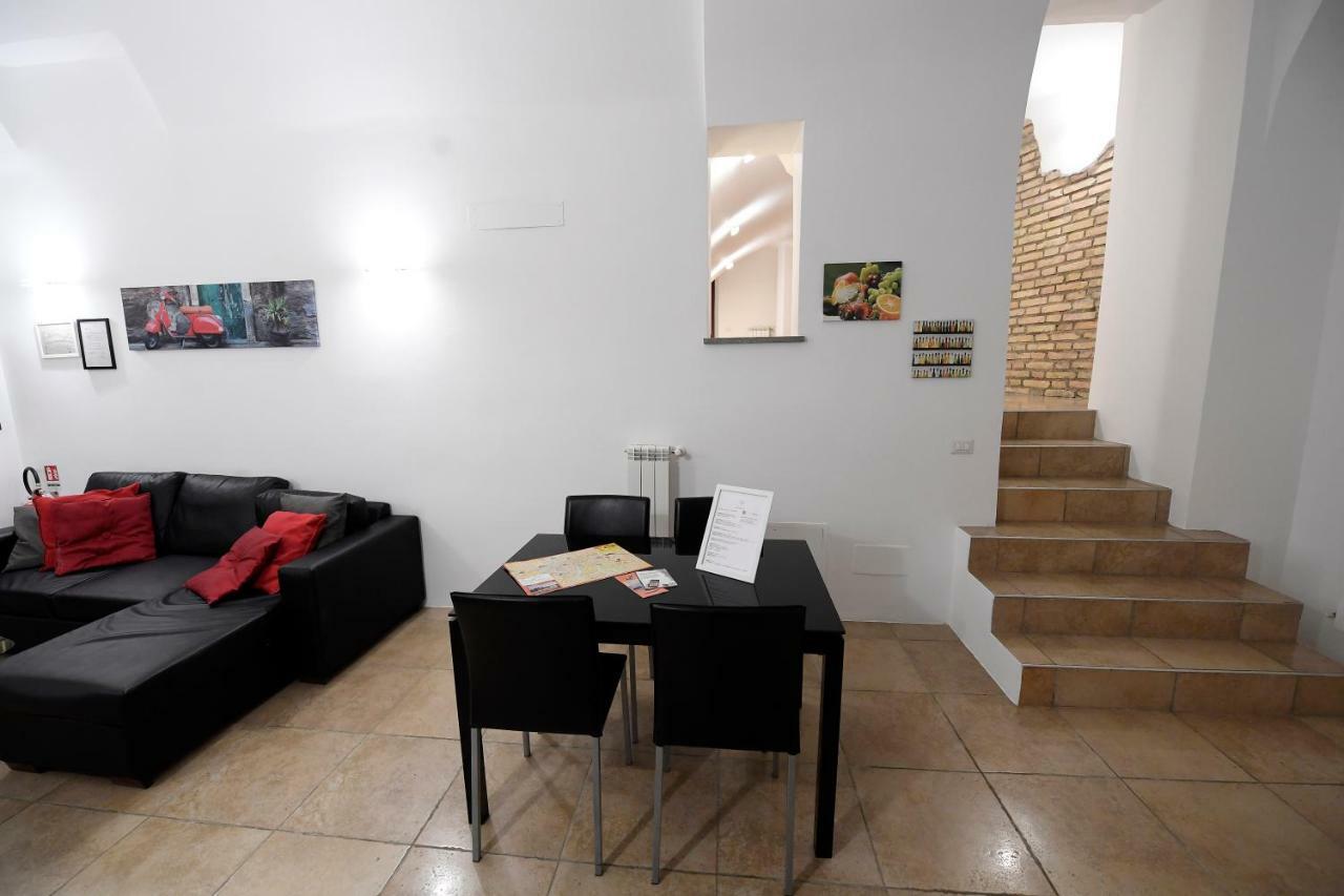 Appartement In Selci - Colosseo à Rome Extérieur photo